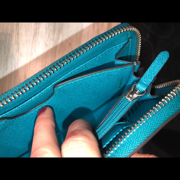 michael kors wallet - Picture 4 of 5